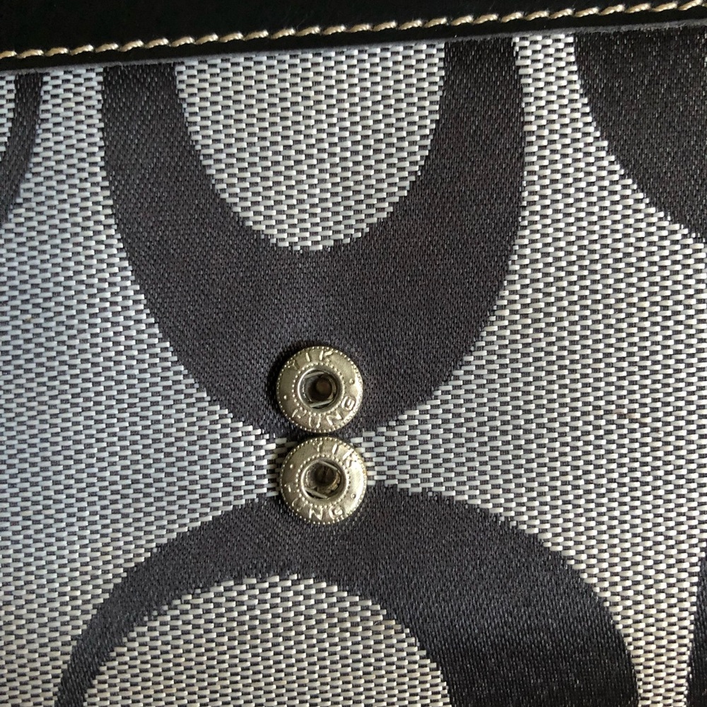 Wallet - Picture 4 of 5
